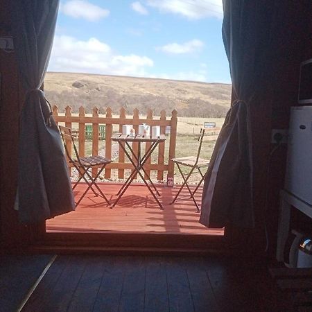 Wee Hoose Glamping 3 Hotel Kinbrace Buitenkant foto